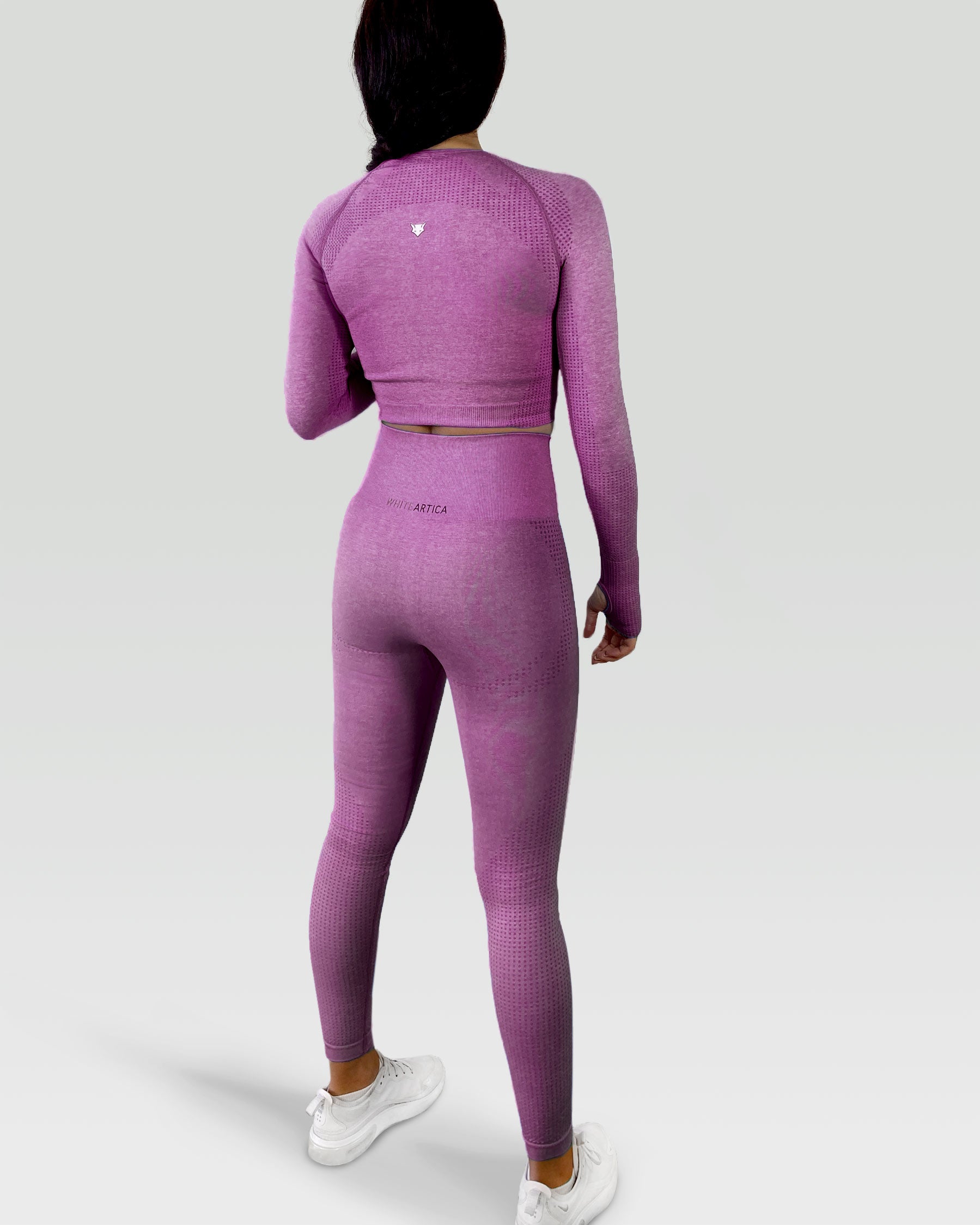 high waist active leggings activewear sale best gym tops tight leggings workout exercise stylerunner organic beauty  leg  leg day  workout  Sydney bondi  beach  city  New York  Perth  Switzerland  Australia  Melbourne   white artica  women  training  Supportive