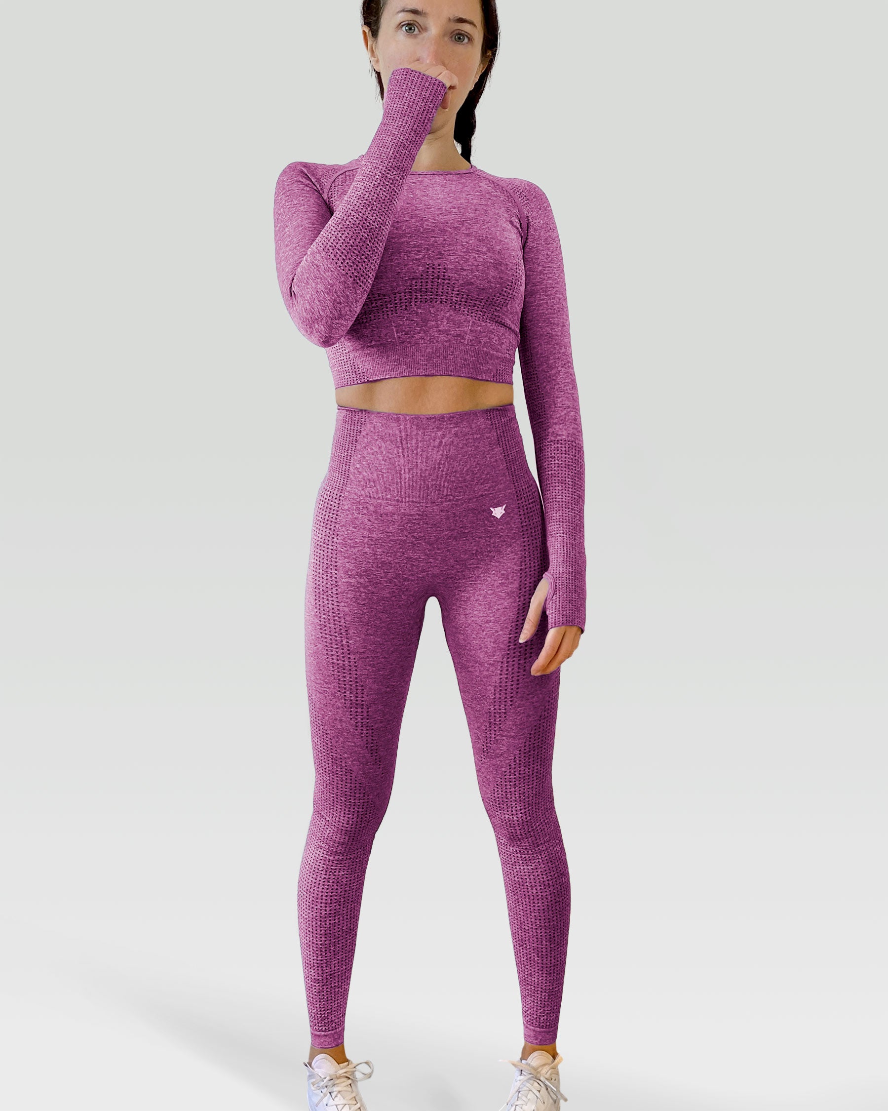 Athletic Seamless Longsleeve Thumbhole Workout Crop Top in Magenta Purple  Size S