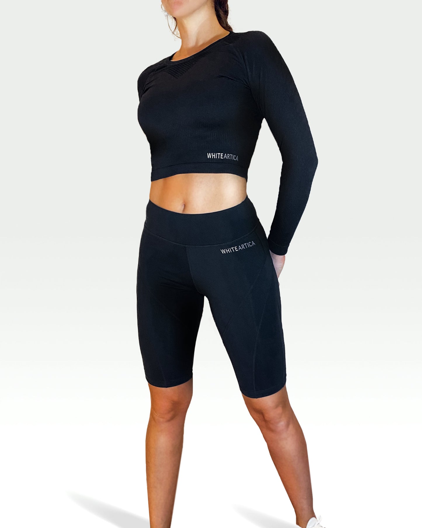 Freedom Seamless Long Sleeve Crop Top - Black